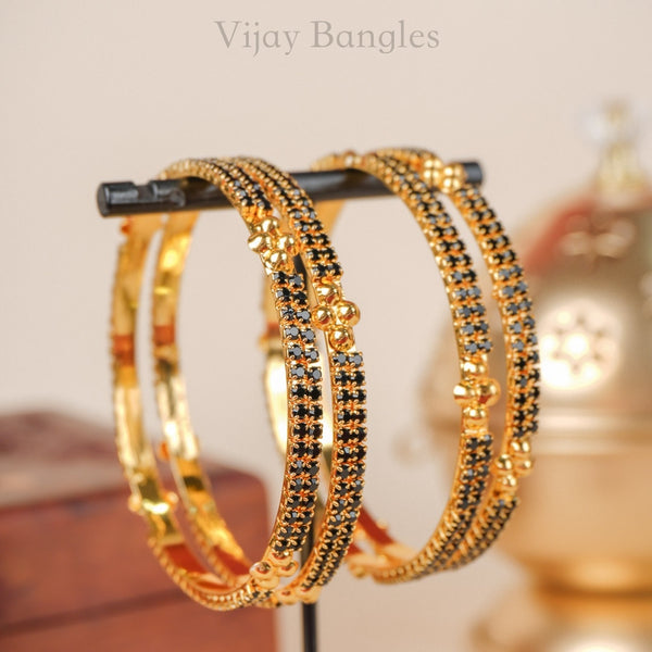 Aarohi Black Stone Gold Plated Bangle